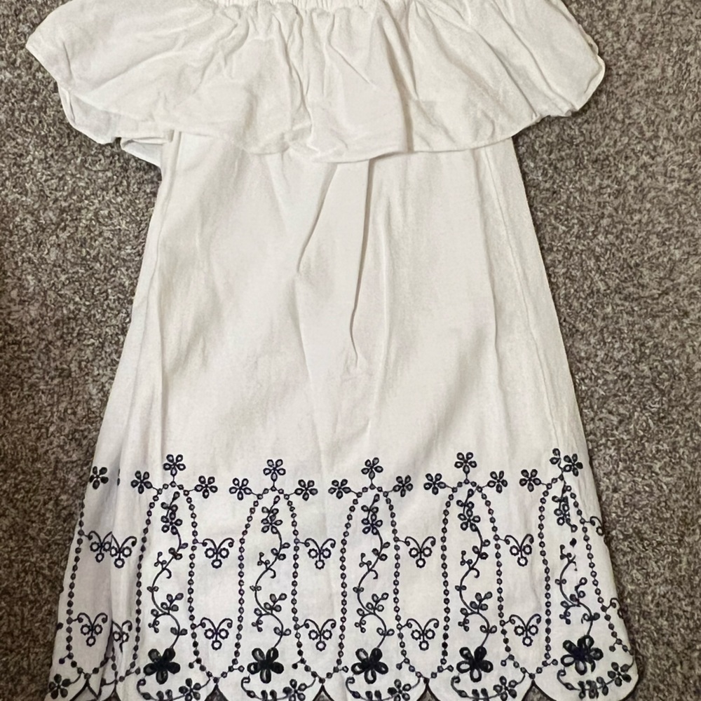 White off shoulder dress